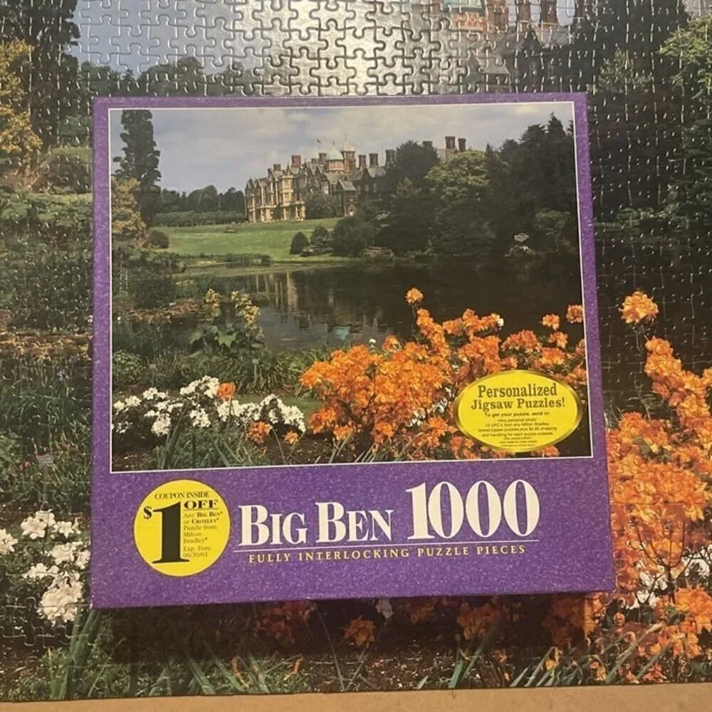 2001 Milton Bradley Big Ben 1000 Piece Puzzle Sandringham House, Norfolk England